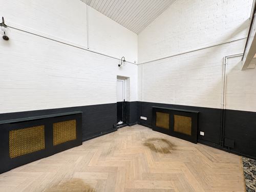 Unit 1, 1 Stanley Bridge Studios, London &mdash; photograph 2
