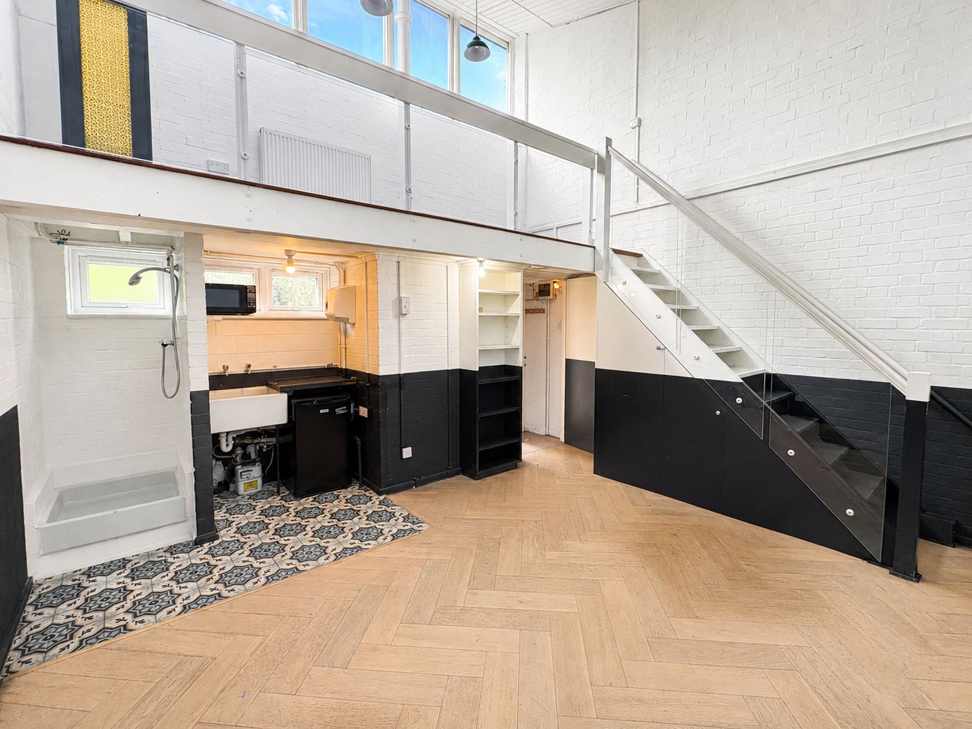 Unit 1, 1 Stanley Bridge Studios, London